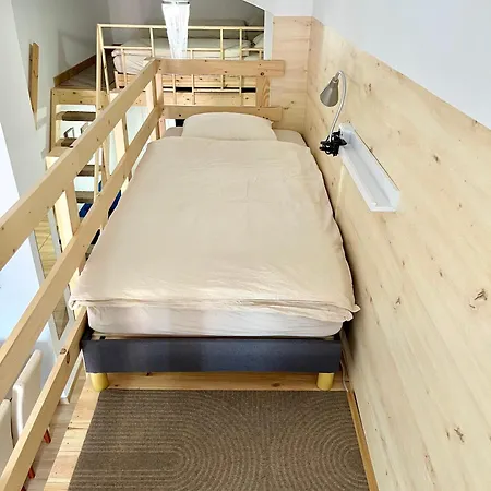 Esther Downtown Apartman- With Ac& 5 Beds アパート